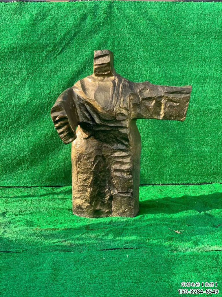 太極人物雕塑廠家，抽象功夫小品，玻璃鋼仿銅材質(zhì)