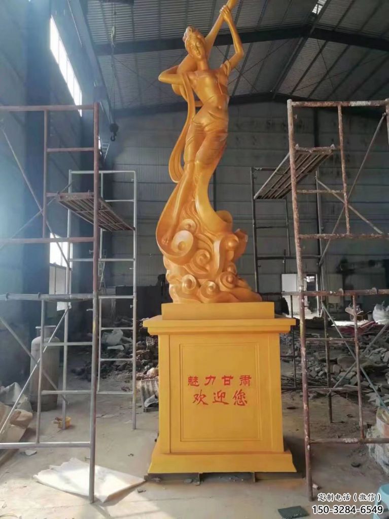飛天雕塑廠家，神話人物雕塑小品，仿銅玻璃鋼公園雕塑擺件
