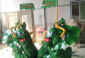 苦瓜雕塑廠家，卡通果蔬小品，卡通玻璃鋼苦瓜雕塑擺件