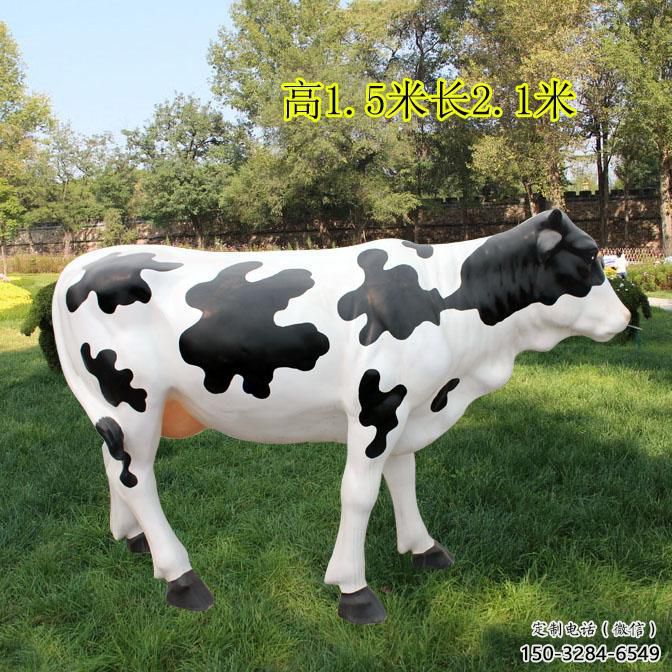 奶牛雕塑廠家，仿真動物擺件，園林玻璃鋼奶牛雕塑小品