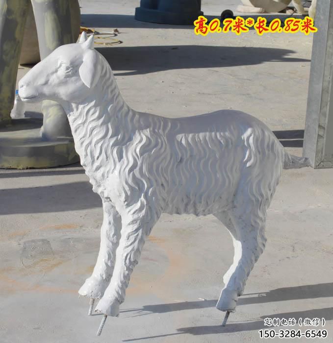 山羊雕塑廠家，仿真動物小品，玻璃鋼園林景觀小品