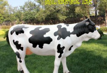 奶牛雕塑廠家，仿真動(dòng)物擺件，園林玻璃鋼奶牛雕塑小品