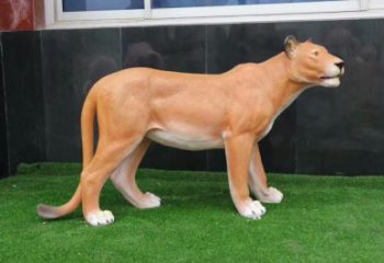 豹子雕塑廠家，仿真豹子雕塑，園林玻璃鋼動物小品