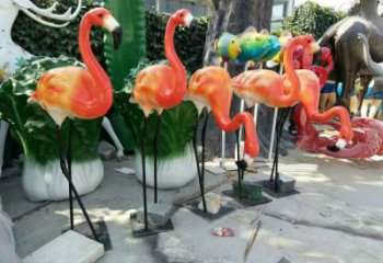 火烈鳥雕塑廠家，仿真彩繪火烈鳥雕塑廠