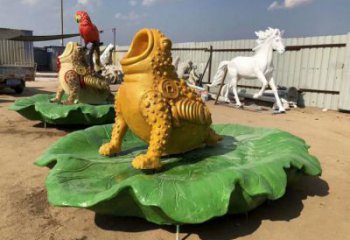 金蟾雕塑廠家，廣場吉祥動(dòng)物小品，仿真彩繪金蟾雕塑