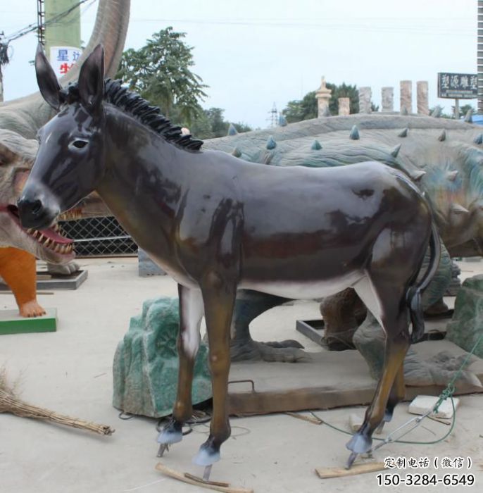 駿馬雕塑廠家，動物景觀擺件，玻璃鋼仿真駿馬雕塑廠
