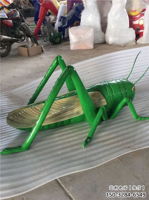 大型蟈蟈雕塑 門口創(chuàng)意雕塑 售樓處小品