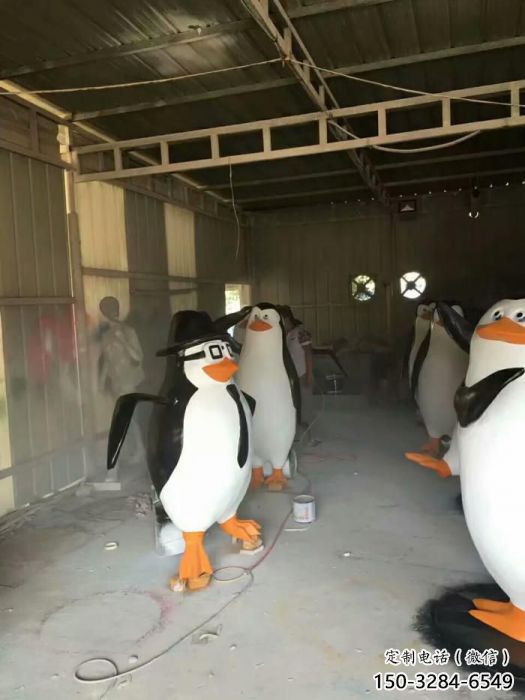 抽象企鵝雕塑 店門口彩繪雕塑 步行街?jǐn)[件