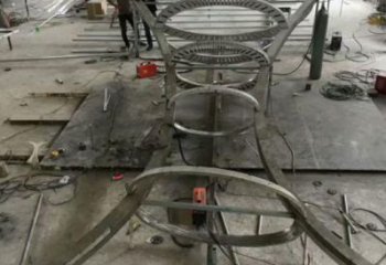 抽象魚尾雕塑 店門口彩繪雕塑 步行街?jǐn)[件