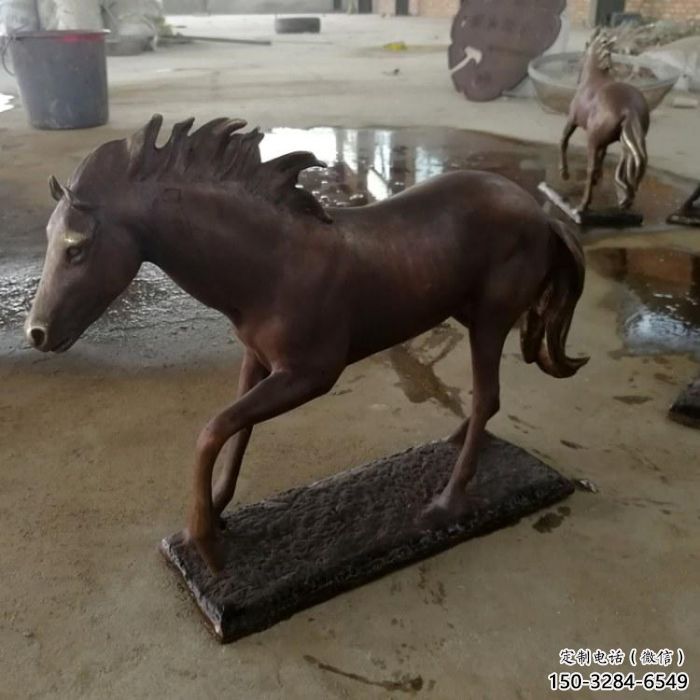 園林奔馬雕塑 風景區(qū)仿真雕塑 廣場小品