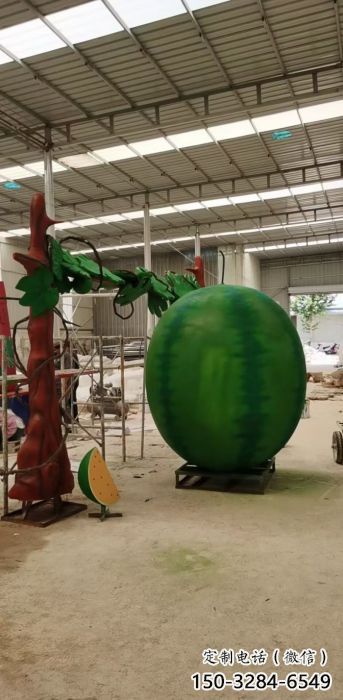 園林西瓜雕塑 城市廣場雕塑 步行街擺件 園林西瓜雕塑 城市廣場雕塑 步行街擺件