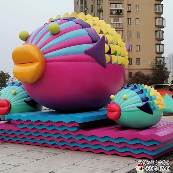 彩繪迪士尼雕塑 大型城市雕塑 商業(yè)街?jǐn)[件