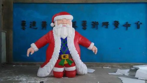 大型圣誕老人雕塑 門口創(chuàng)意雕塑 售樓處小品