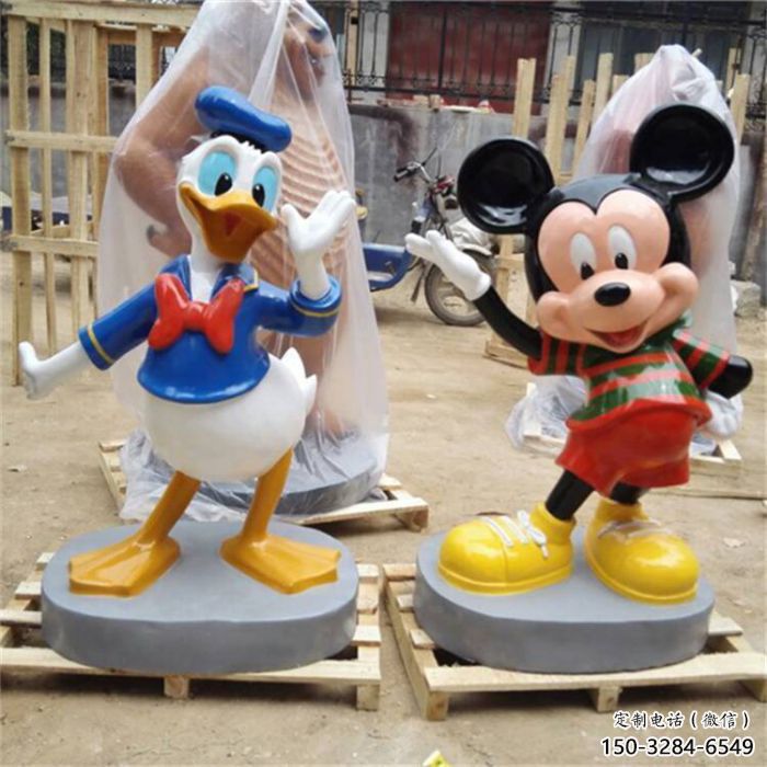 大門口米奇雕塑生產(chǎn)商 發(fā)光公園卡通雕塑 仿真動漫雕塑