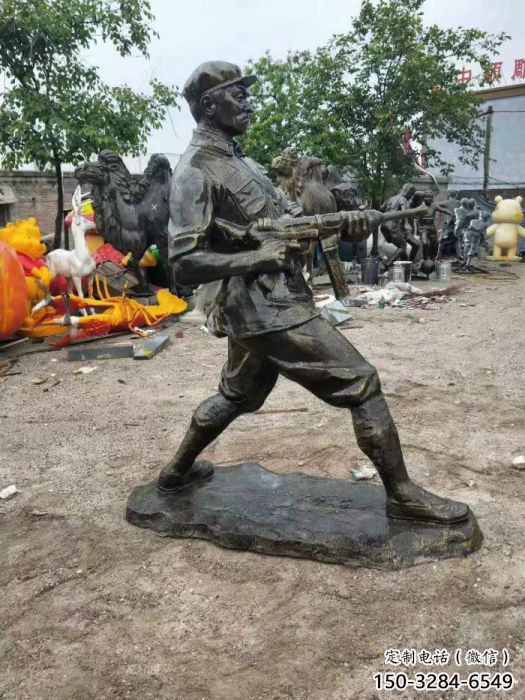 廣場(chǎng)交警雕塑廠家 抽象軍人雕塑 烤漆士兵雕塑