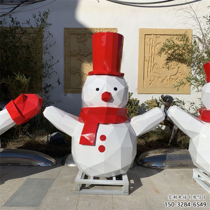 提供彩繪雪人雕塑 大型城市雕塑 商業(yè)街擺件