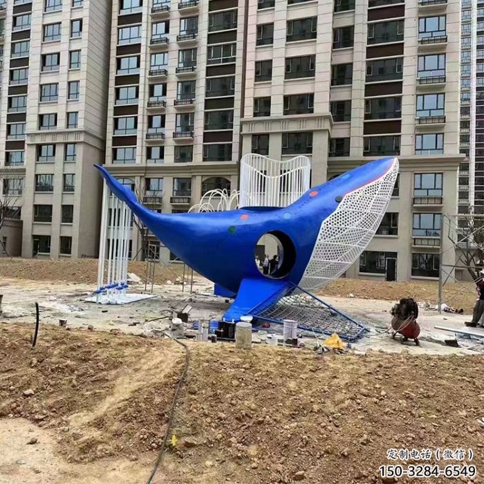 鯨魚雕塑廠家，烤漆彩繪工藝，廣場景觀擺件