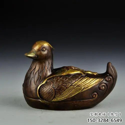 仿銅鴨子雕塑廠家，仿真動(dòng)物， 廣場(chǎng)街頭擺件