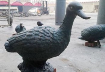 鴨子雕塑廠家，仿真動(dòng)物， 公園廣場(chǎng)街頭擺件