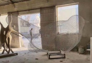 街道鳥(niǎo)類(lèi)雕塑，動(dòng)物小品，鏤空工藝效果