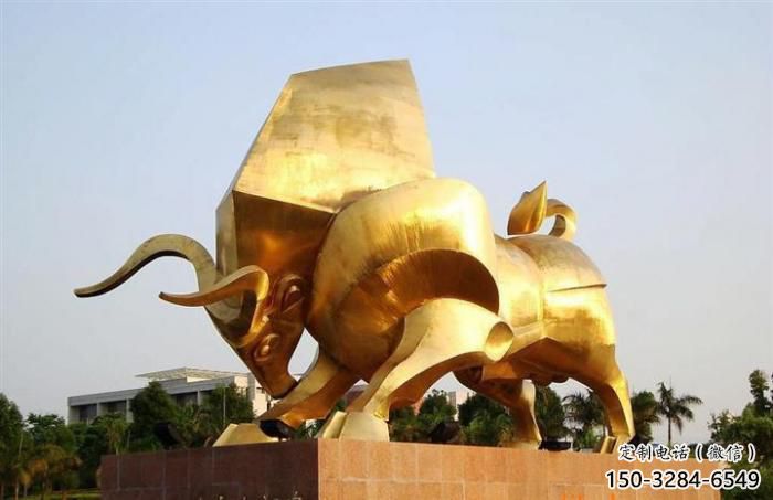 街道小牛雕塑廠家，景觀擺件，鍍金工藝