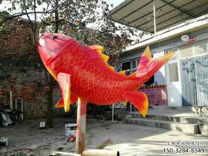 園林鯉魚(yú)雕塑廠家 田間彩繪雕塑 仿真擺件