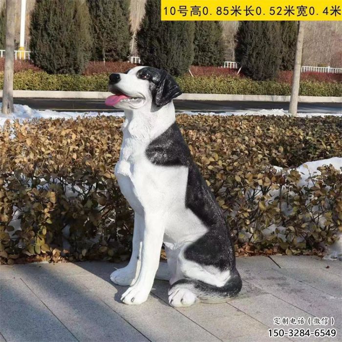 街道哈巴狗雕塑廠家，戶外玻璃鋼動物雕塑，公園擺件效果