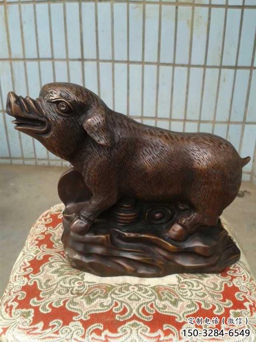 庭院野豬雕塑，軟裝動(dòng)物雕塑，仿真形式