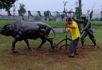 街道老牛雕塑，鑄銅農(nóng)耕雕塑，古銅效果