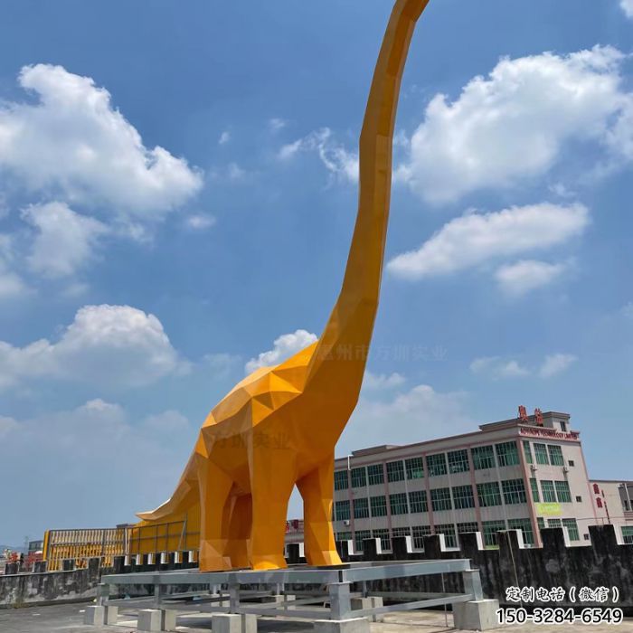 鍛鋼恐龍雕塑選用，小區(qū)擺件，大型烤漆恐龍雕塑公司