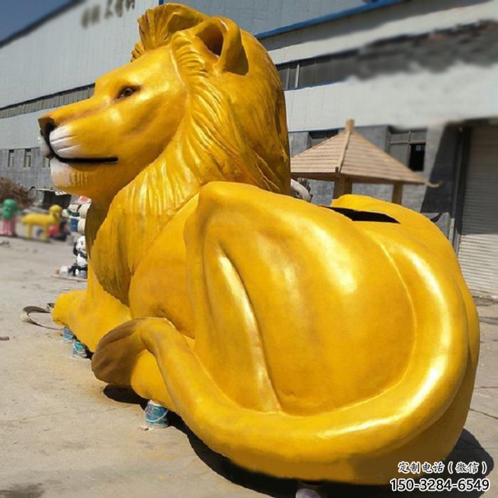 臥式玻璃鋼彩繪獅子雕塑，動(dòng)物仿真效果