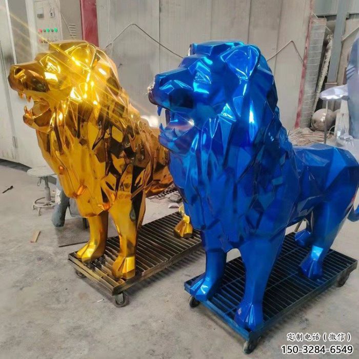 景觀獅子雕塑供應(yīng)，花園小品，酒店不銹鋼獅子雕塑展品