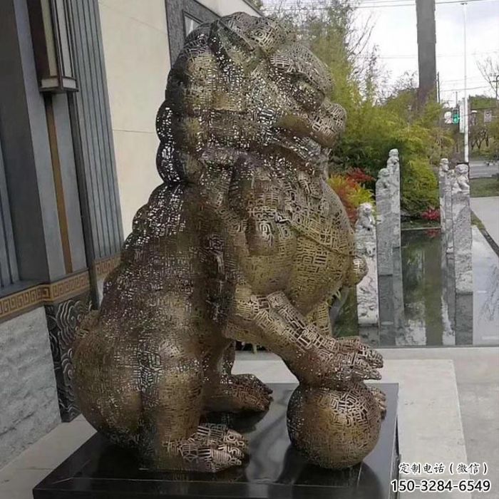 獅子鏤空雕塑優(yōu)選，城市裝飾，景觀不銹鋼獅子雕塑供給