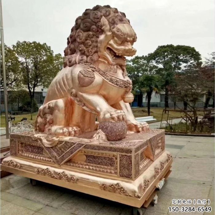 金屬獅子雕塑制作，黃銅鑄造，公共蹲獅雕塑優(yōu)選