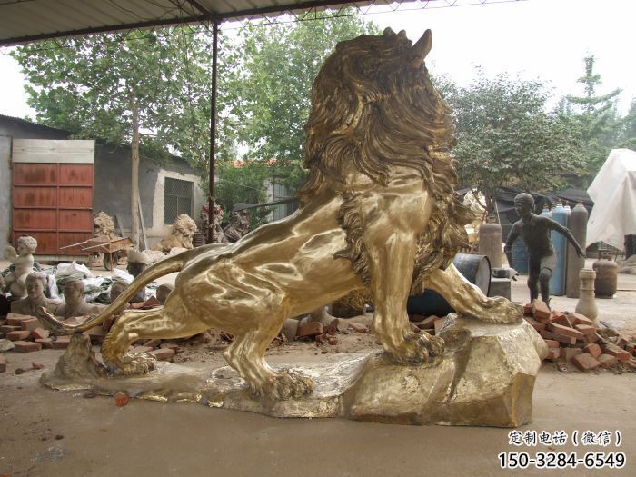 大型獅子雕塑精品，標(biāo)識雕塑，鑄銅走獅雕塑選用