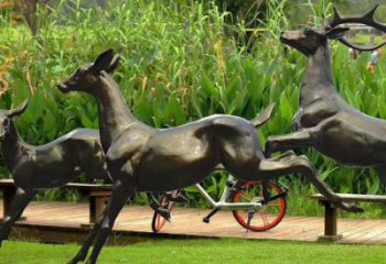 戶外小鹿雕塑專供，公園雕塑，仿銅小鹿雕塑標(biāo)準(zhǔn)