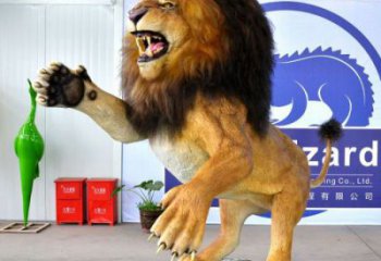 動物獅子雕塑廠家，仿真玻璃鋼景觀動物雕塑