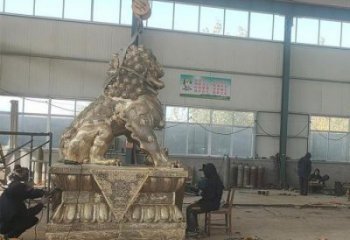 大型獅子雕塑展品，鑄銅制作，金屬蹲獅雕塑精品
