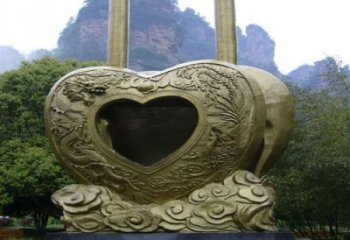 許昌藝術(shù)同心鎖雕塑承接，景區(qū)案例，公園鎖子雕塑定制