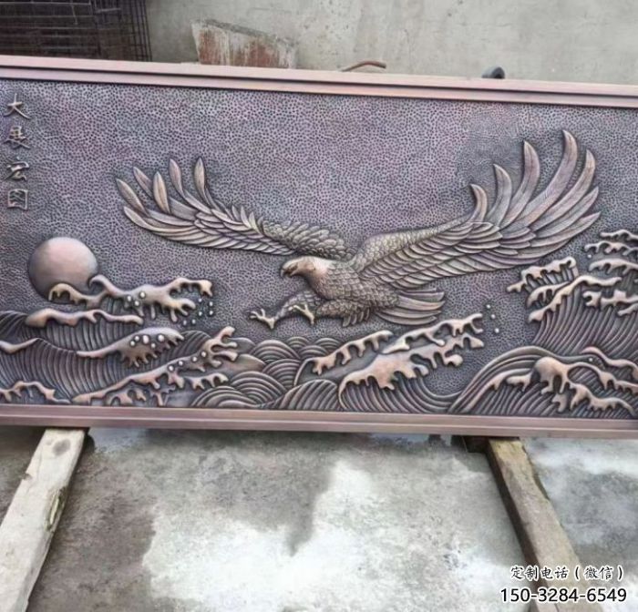 吐魯番老鷹浮雕訂做，景區(qū)雕塑，鍛銅動物浮雕定價(jià)