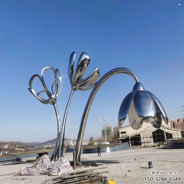 麗江百合花雕塑承接，城市裝飾，大型不銹鋼百合花雕塑公司