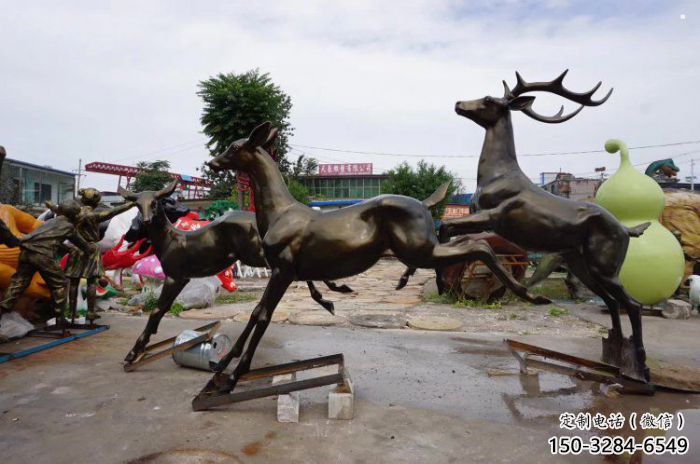 南岸戶外小鹿批發(fā)，動物雕塑，梅花鹿銅雕塑供求