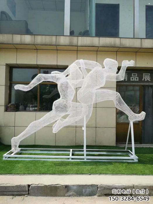 南岸鏤空跨欄雕塑制造商，透雕雕塑，鐵藝體育人物雕塑供給