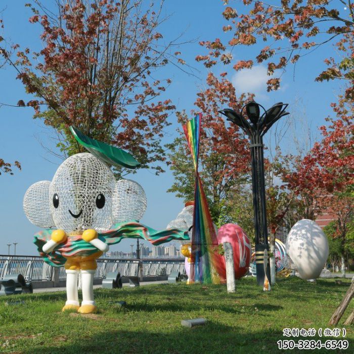 雙橋戶外鏤空卡通雕塑供應(yīng)，花園小品，鐵藝卡通雕塑展品